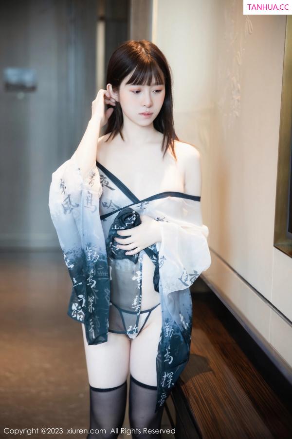   [XiuRen]高清写真图 2023.09.28 No.7459 林悠悠 黑丝美腿第35张图片